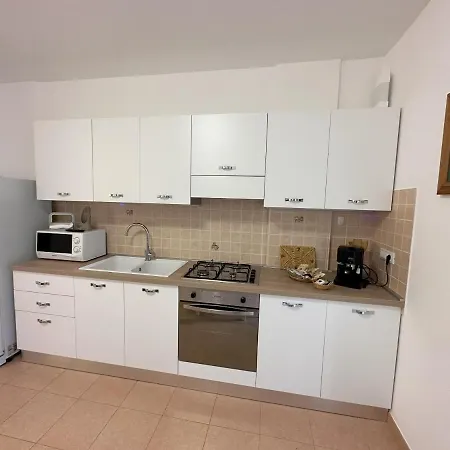 Orchidea A 300 Metri Dal Castello Appartement *