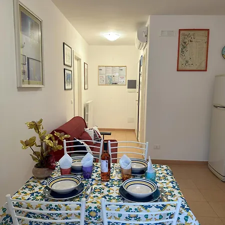 Orchidea A 300 Metri Dal Castello Appartement *