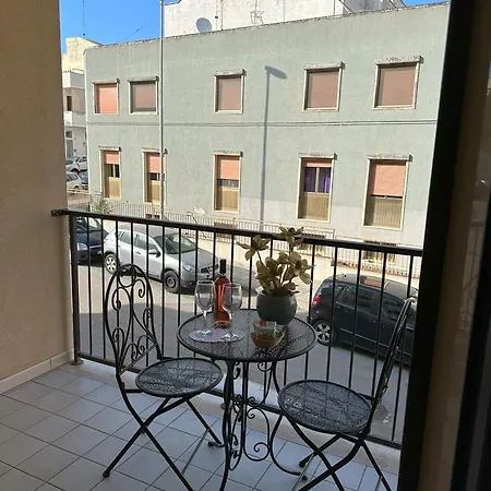 Orchidea A 300 Metri Dal Castello Appartement Otrante